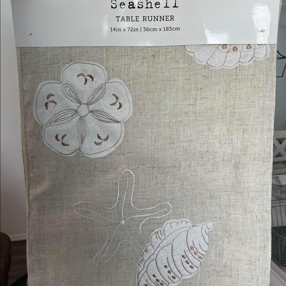 Seashell table runner